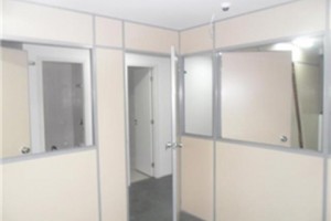 Divisória Naval Piso Teto com Meio Vidro